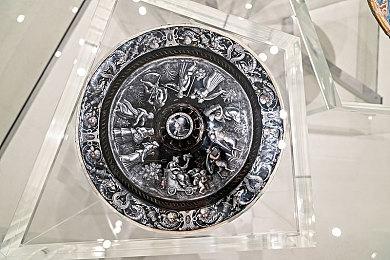 沙发合作动作游戏《赶紧送走》4＆19推出