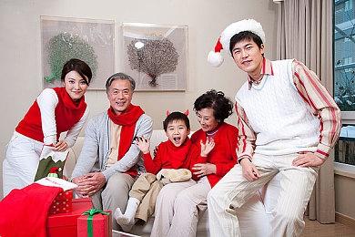 PSVR2真人实机游玩画面曝光 展示手指追踪技术